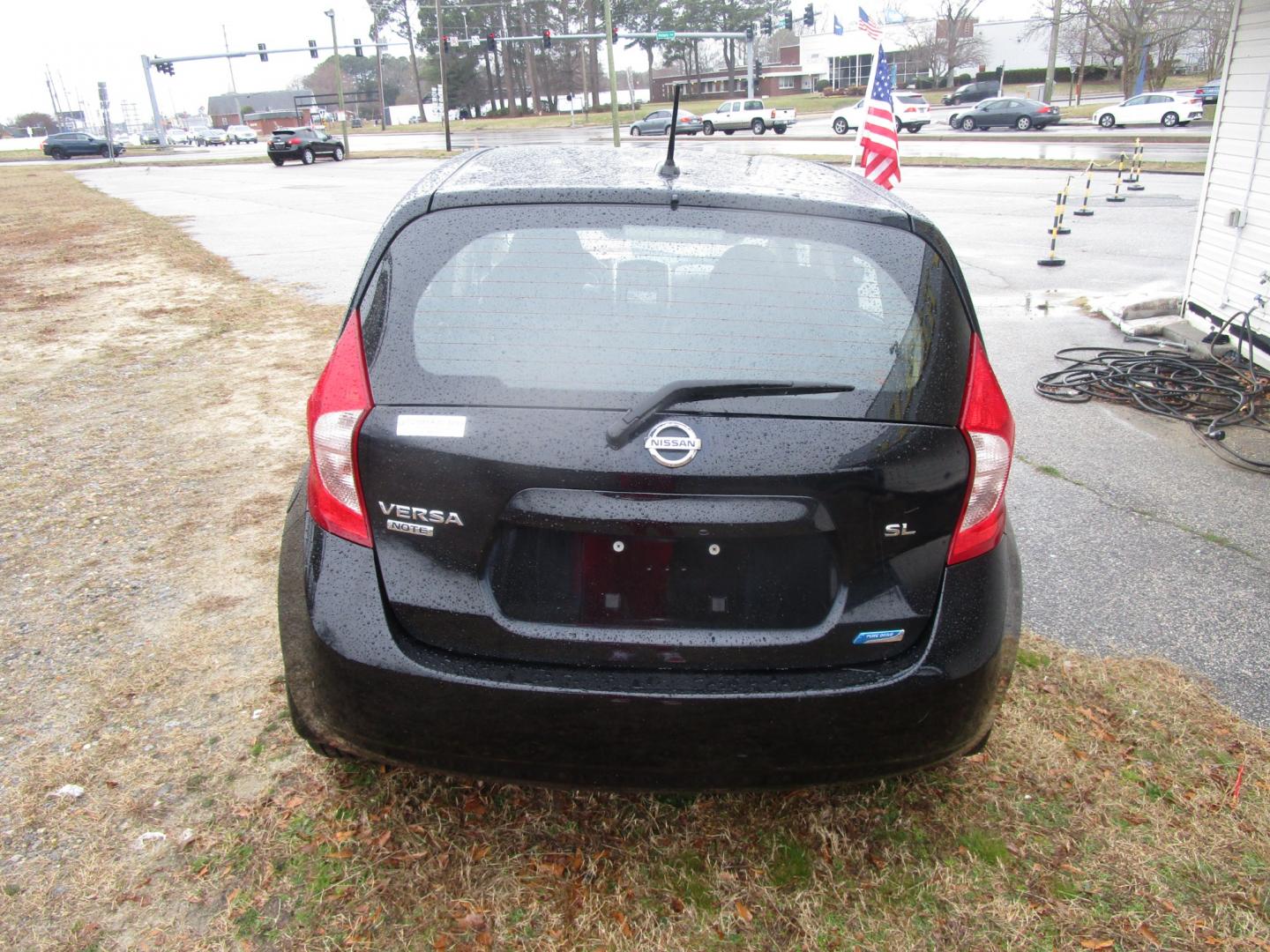 2016 Black Nissan Versa Note (3N1CE2CP4GL) , located at 2553 Airline Blvd, Portsmouth, VA, 23701, (757) 488-8331, 36.813889, -76.357597 - Photo#6